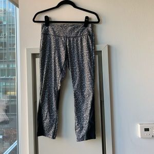 Nike dri-fit cropped workout leggings